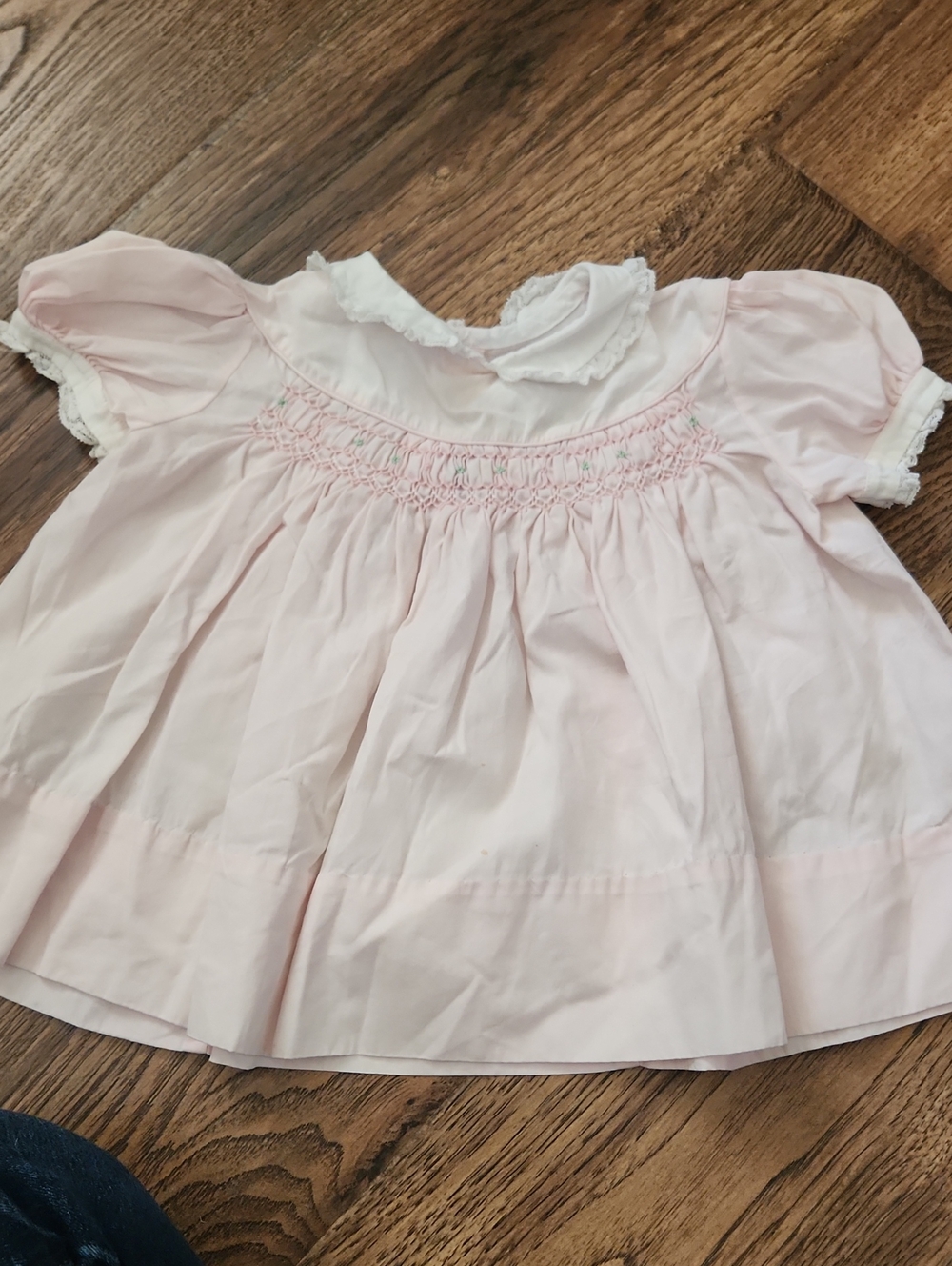 Baby Pink Vintage Smocked Short-Sleeve Dress with Ruffled Collar